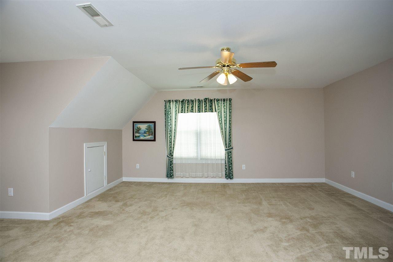 210 Plyersmill Road Cary, NC 27519 - Photo 17 of 19 Gallery Image 17
