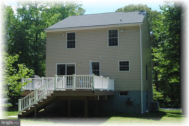 624 Dover Road Pasadena, MD 21122 - Photo 14 of 27 Exterior rear