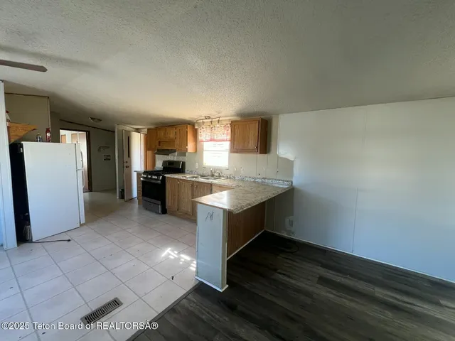 $250,000 | 222 Meadow Lark Lane, Pinedale, WY 82941