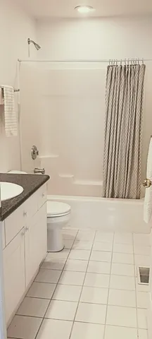 $769,000 | 4922 South Cornell Avenue, Chicago, IL 60615