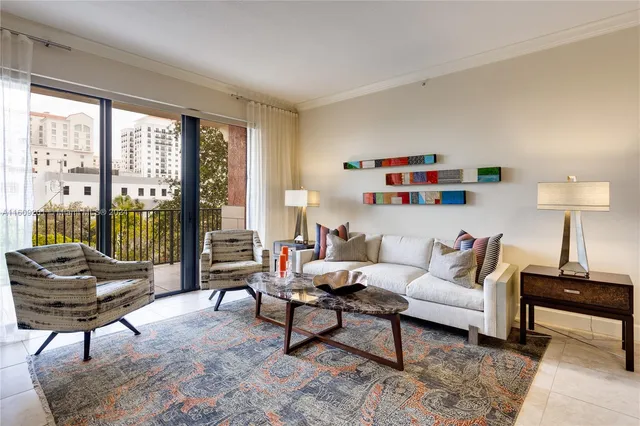 $4,400 | 100 Andalusia Avenue, Unit 301, Coral Gables, FL 33134