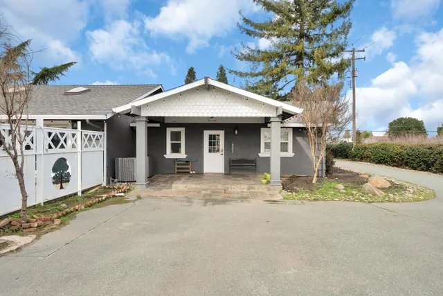 a outdoor view with a sitting space