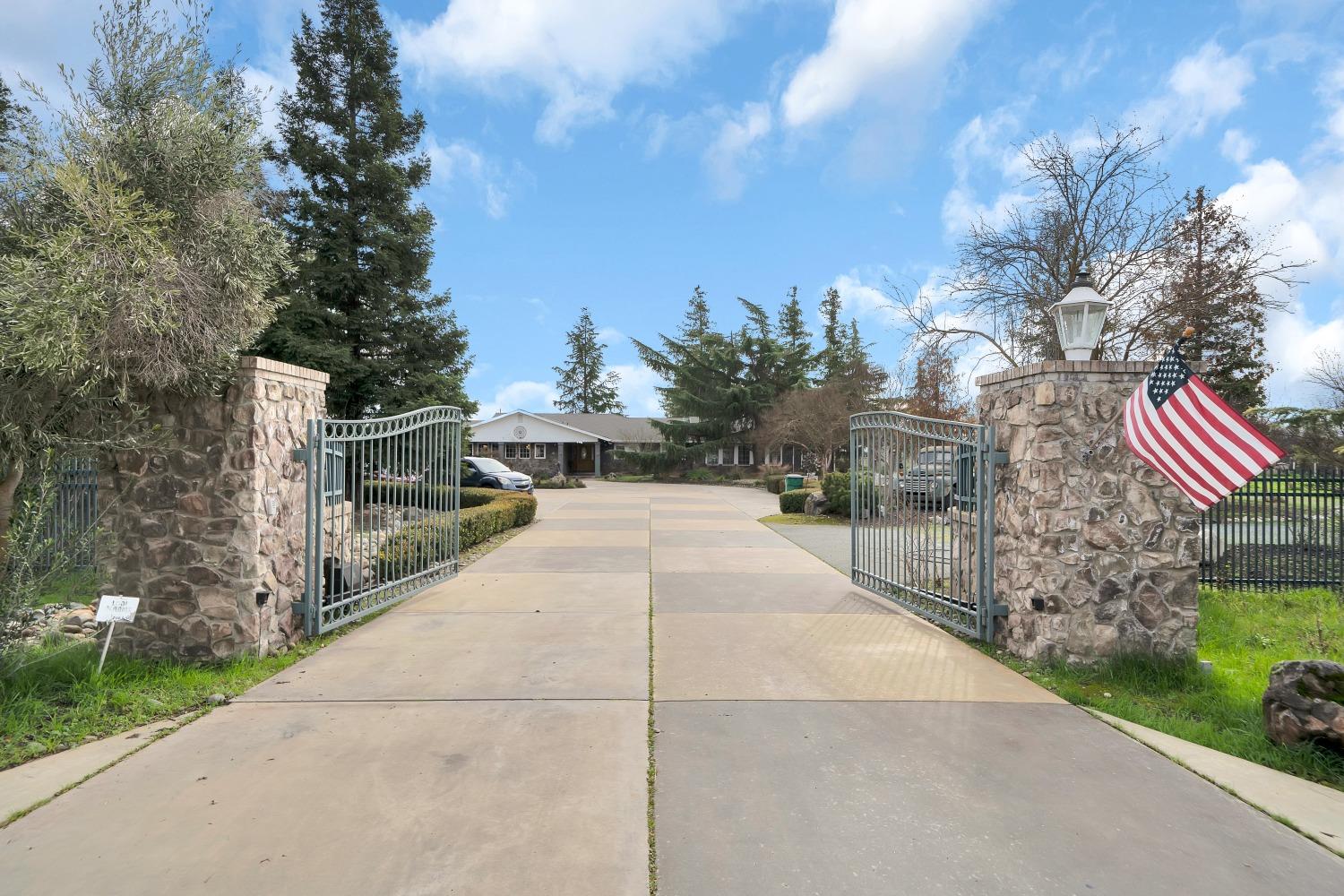 5420 East Jahant Road Galt, CA 95632 - Photo 10 of 73