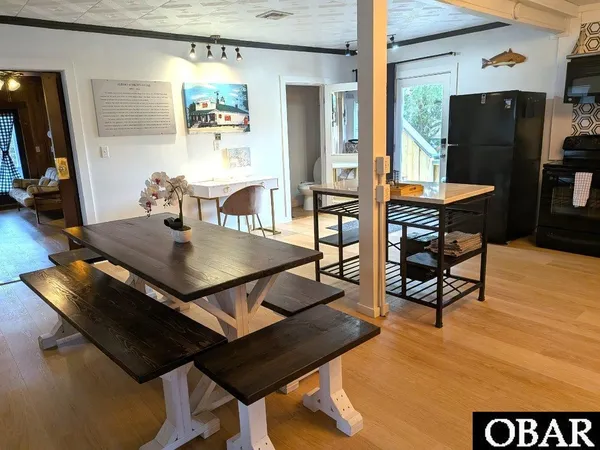 $649,000 | 300 Lighthouse Road, Ocracoke, NC 27960