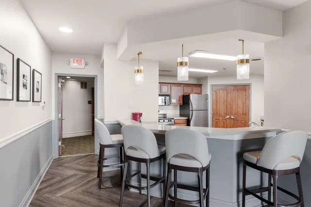 $360,000 | 4130 South Lake Drive, Unit 282, St. Francis, WI 53235