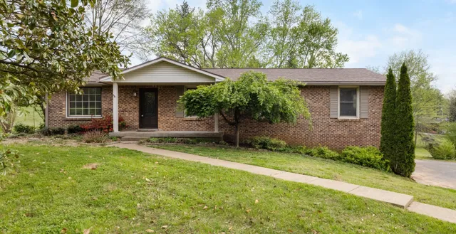 $1,750 | 2560 Memorial Drive, Clarksville, TN 37043