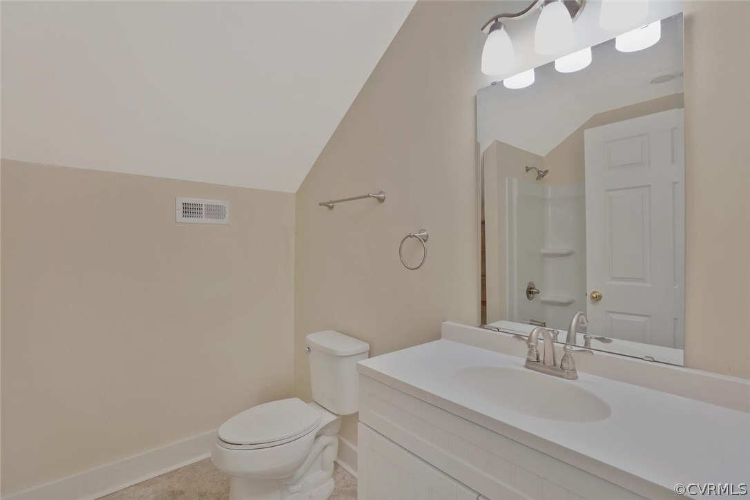 6053 Miles Road Powhatan, VA 23139 - Photo 22 of 25 Full bathroom upstairs. Tub/Shower.