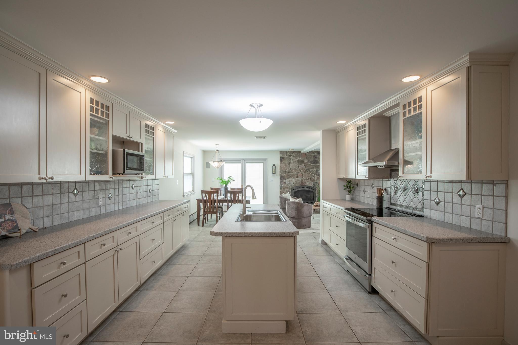 1118 Clymer Road Hatfield, PA 19440 - Photo 15 of 63 Kitchen