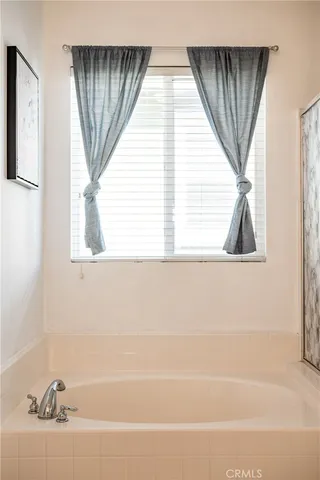 $3,600 | 22421 Hawthorn Avenue, Moreno Valley, CA 92553