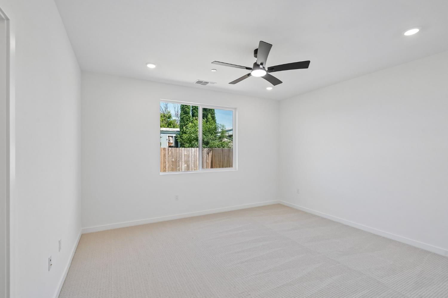 1633 Hansen Ranch Road Olivehurst, CA 95961 - Photo 33 of 42
