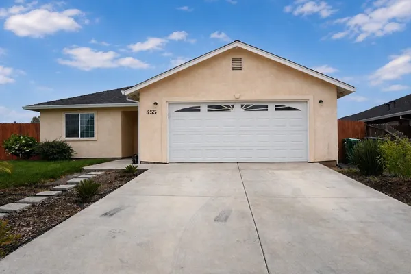 $364,000 | 455 Clear Creek Street, Corning, CA 96021