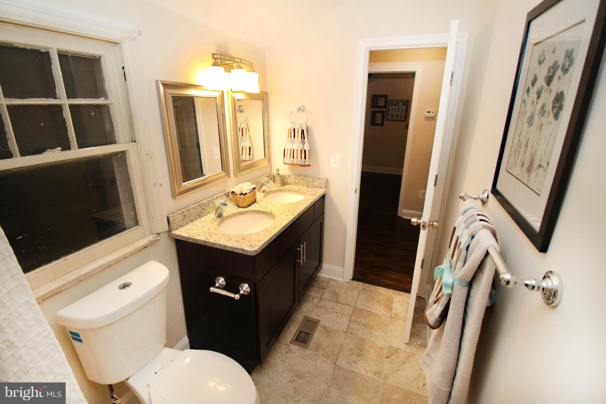 9200 Annapolis Road Lanham, MD 20706 - Photo 12 of 29 Bath