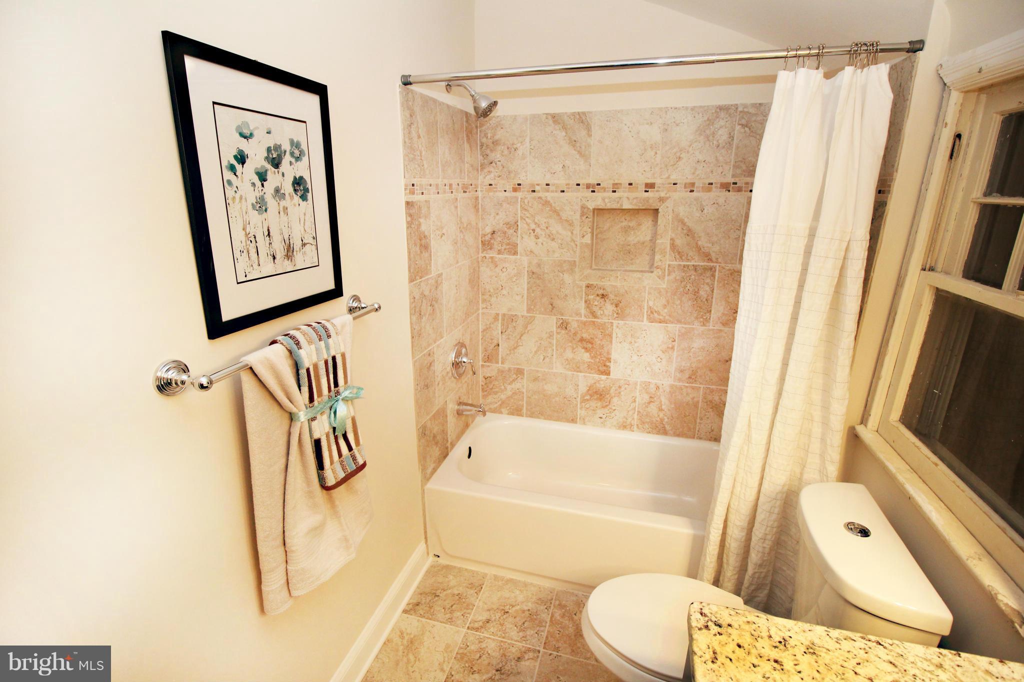 9200 Annapolis Road Lanham, MD 20706 - Photo 14 of 29 Bath