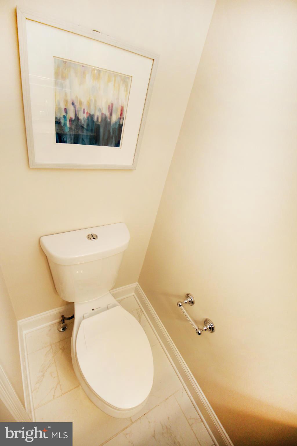 9200 Annapolis Road Lanham, MD 20706 - Photo 17 of 29 Bath