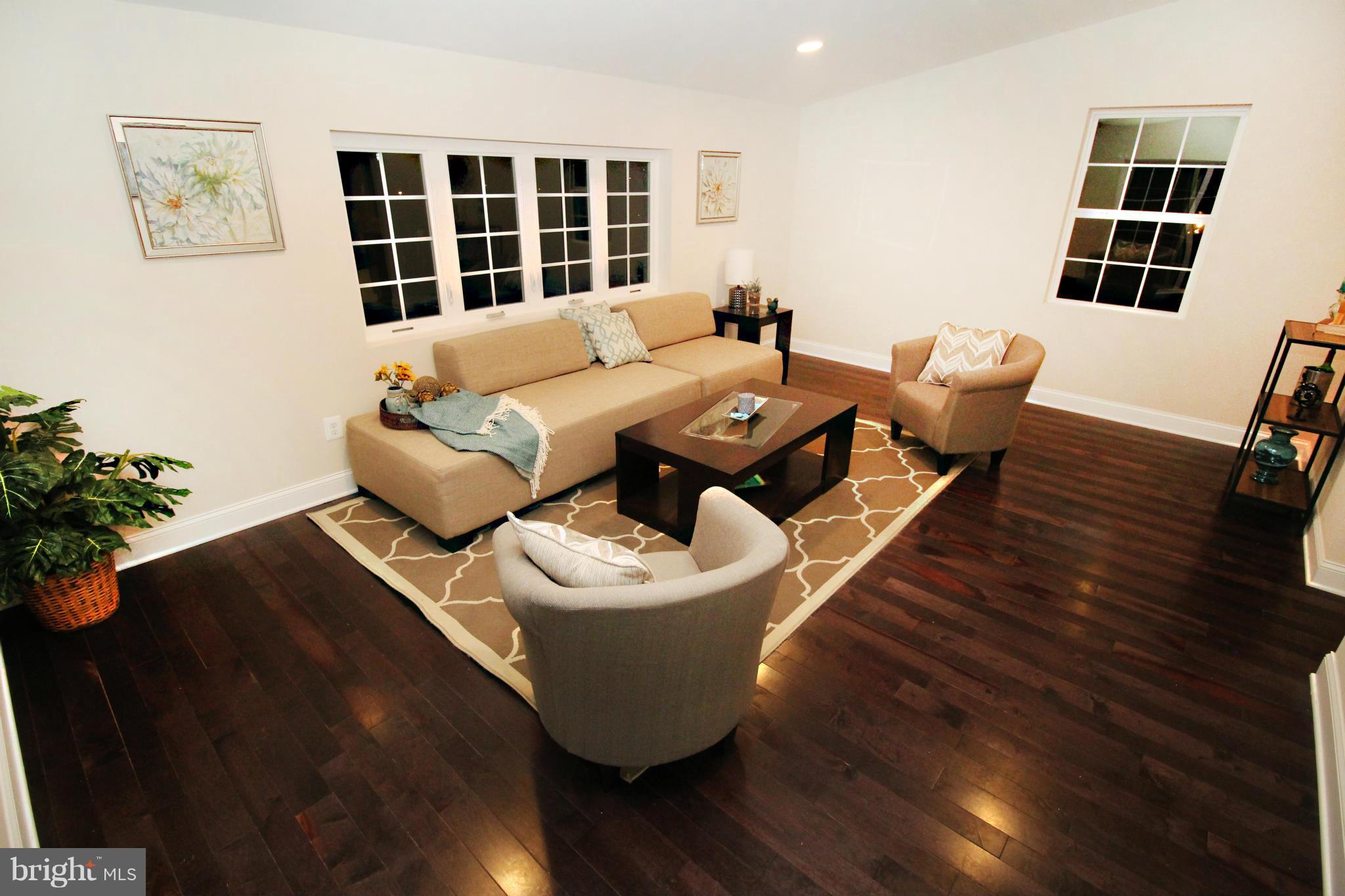 9200 Annapolis Road Lanham, MD 20706 - Photo 9 of 29 Family Room