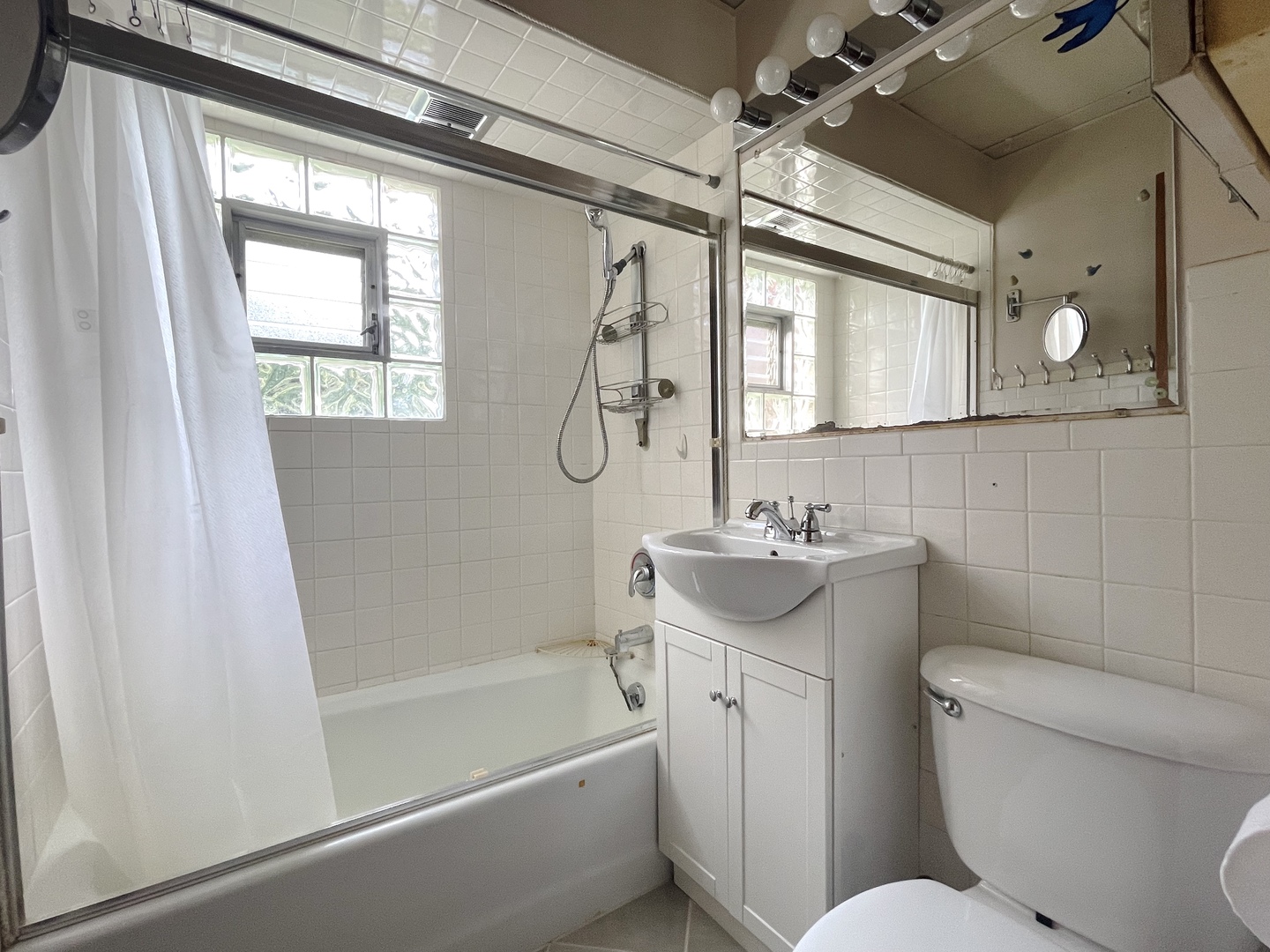 2321 Sequoit Road Waukegan, IL 60087 - Photo 8 of 15 Gallery Image 8