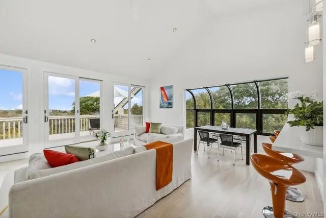 $2,388,000 | 21 South Fulton Drive, Unit 29, Montauk, NY 11954