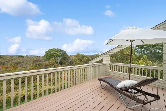 $2,388,000 | 21 South Fulton Drive, Unit 29, Montauk, NY 11954