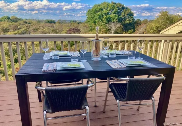 $2,388,000 | 21 South Fulton Drive, Unit 29, Montauk, NY 11954