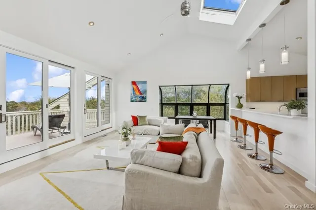 $2,388,000 | 21 South Fulton Drive, Unit 29, Montauk, NY 11954