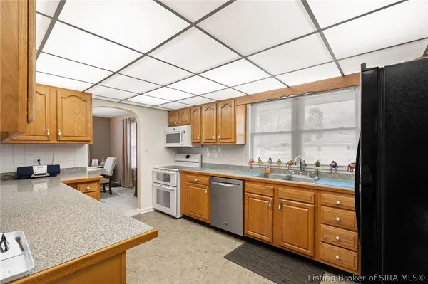 $300,000 | 87 Forest Drive, Jeffersonville, IN 47130