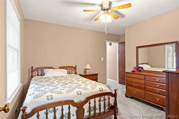 $300,000 | 87 Forest Drive, Jeffersonville, IN 47130