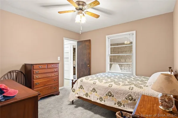 $300,000 | 87 Forest Drive, Jeffersonville, IN 47130