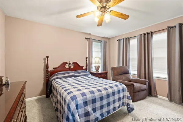 $300,000 | 87 Forest Drive, Jeffersonville, IN 47130