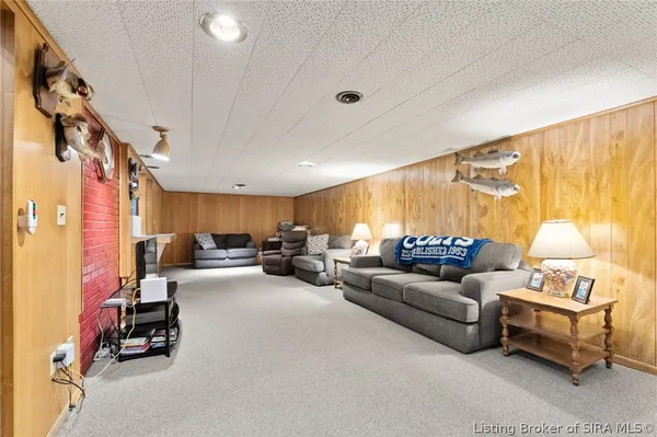 $300,000 | 87 Forest Drive, Jeffersonville, IN 47130