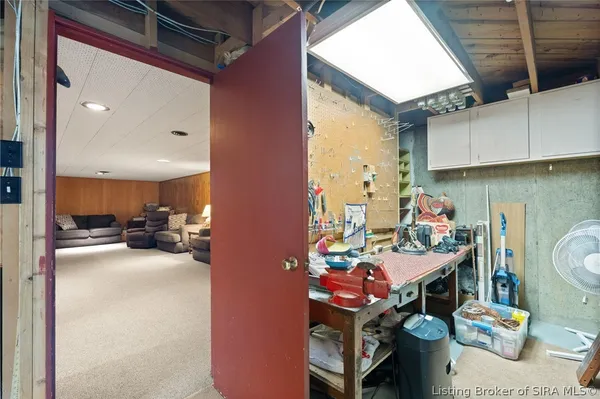$300,000 | 87 Forest Drive, Jeffersonville, IN 47130