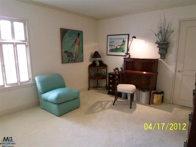 58 Merriweather Road Grosse Pointe, MI 48236 - Photo 30 of 30 31104811-29.JPG