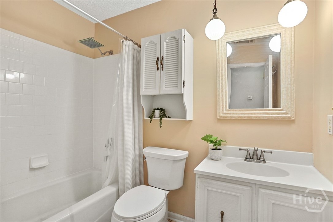 207 Debra Road Savannah, GA 31410 - Photo 28 of 38