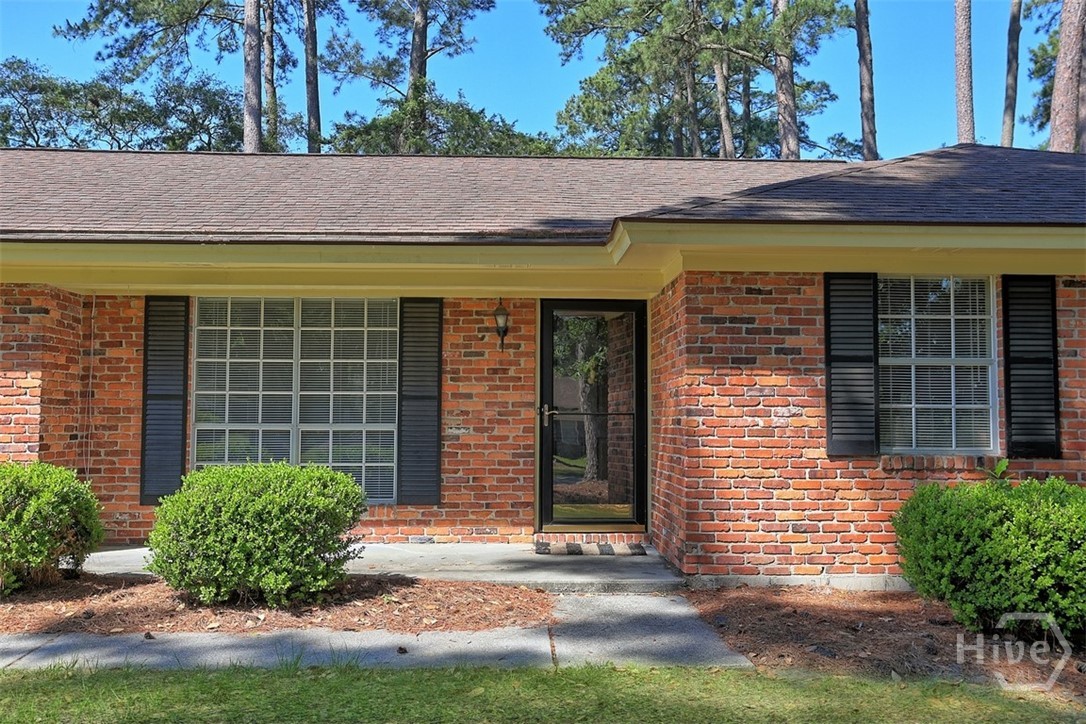 207 Debra Road Savannah, GA 31410 - Photo 3 of 38