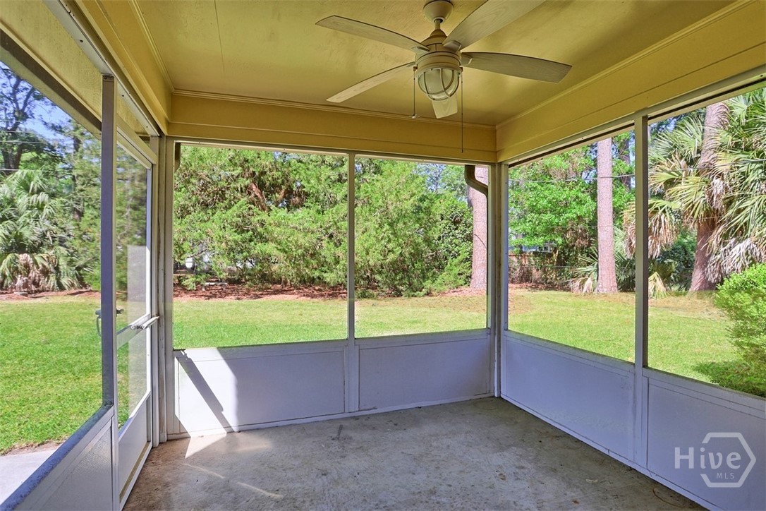 207 Debra Road Savannah, GA 31410 - Photo 31 of 38