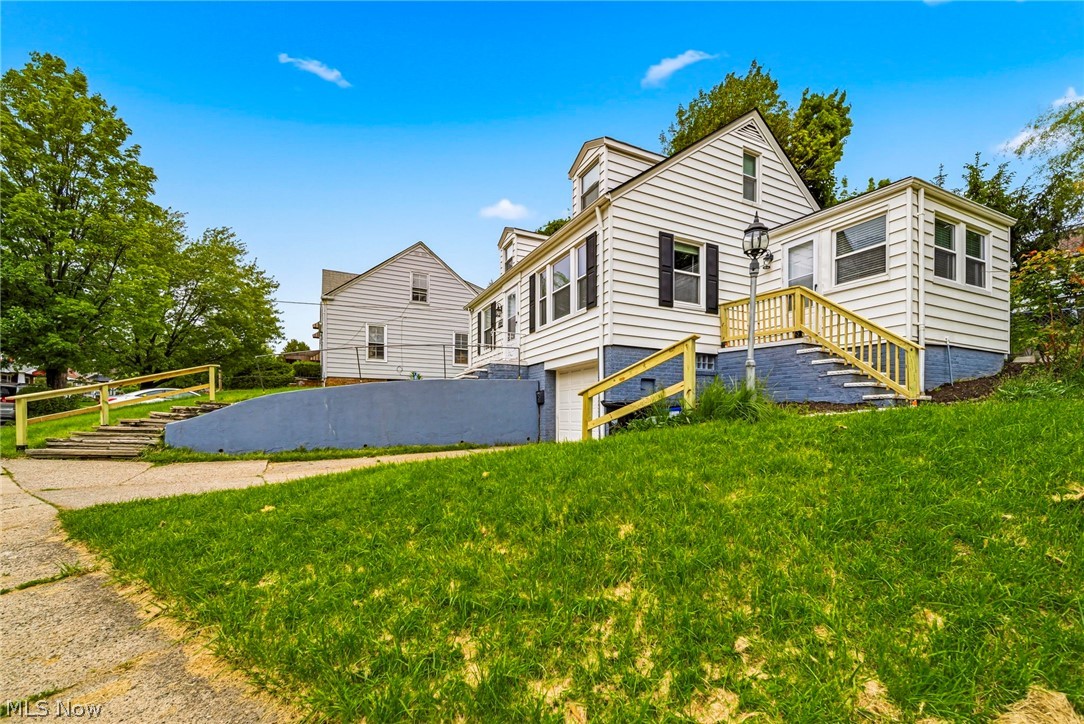 3579 Lloyd Road Cleveland, OH 44111 - Photo 32 of 37