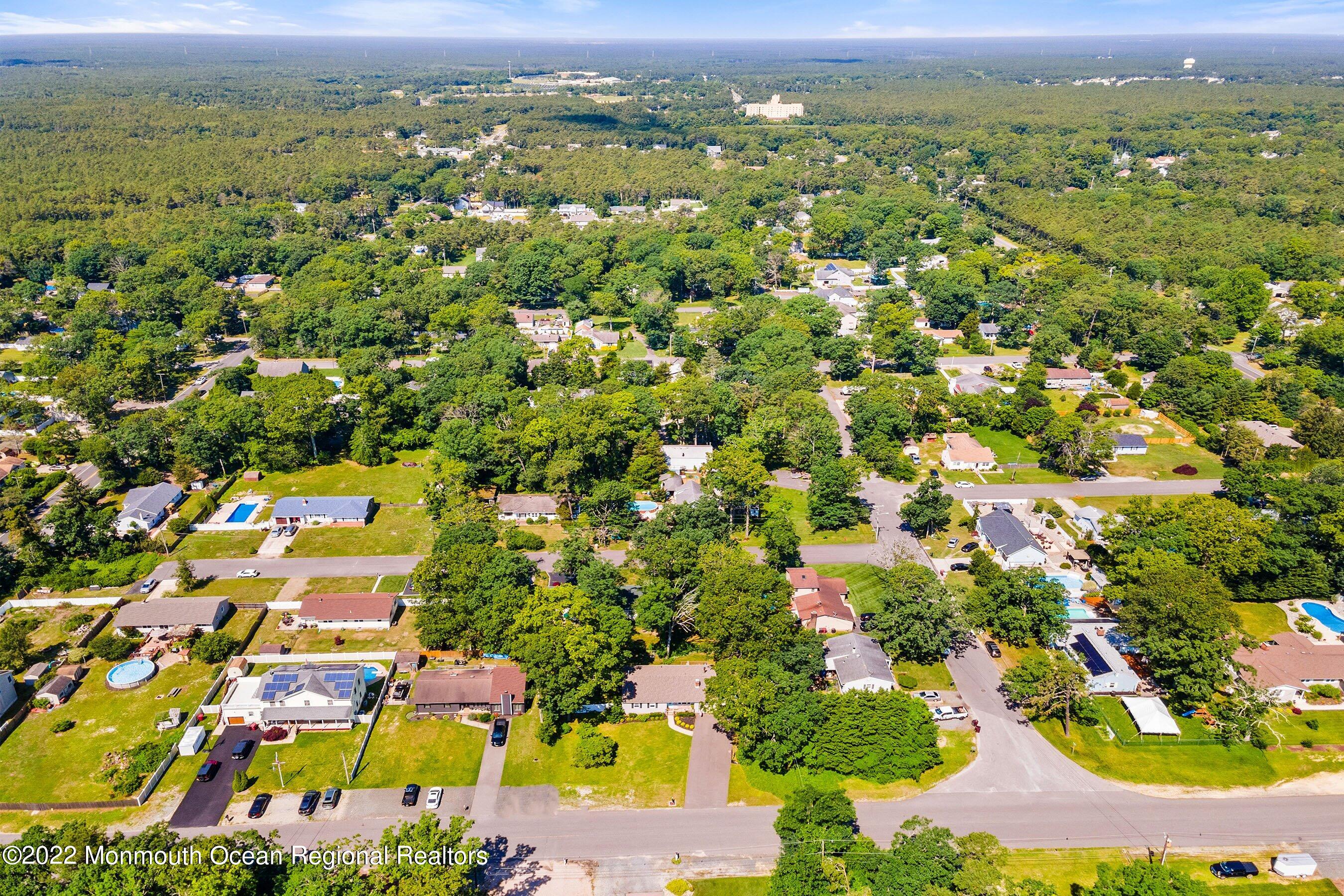 424 Eastern Boulevard Bayville, NJ 08721 - Photo 21 of 24 FrontAerial2.