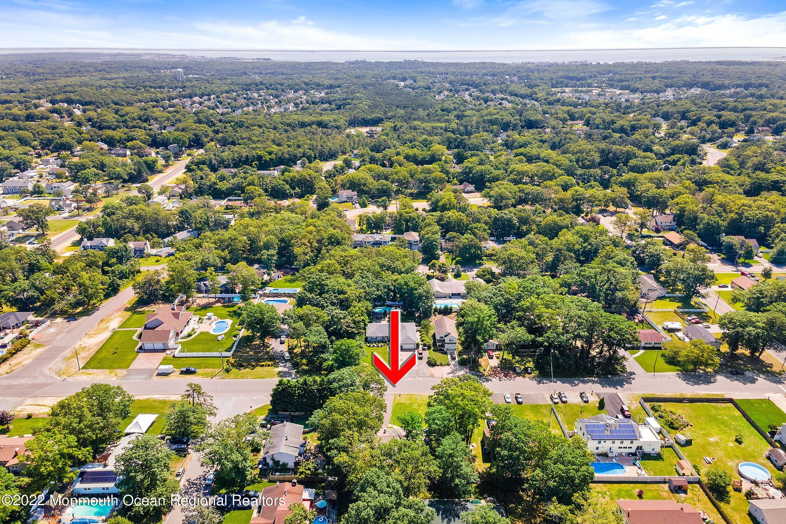 424 Eastern Boulevard Bayville, NJ 08721 - Photo 24 of 24 an aerial view of multiple house