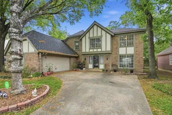 $320,000 | 2707 Woodsboro Drive, Spring, TX 77388