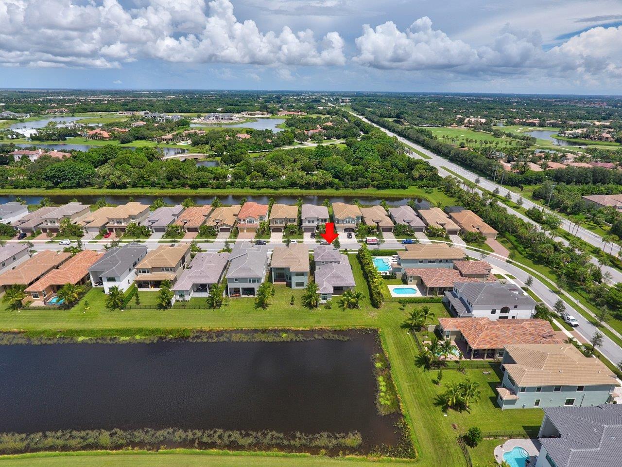 9476 Eden Roc Court Delray Beach, FL 33446 - Photo 4 of 46 Extra large Easement Lot