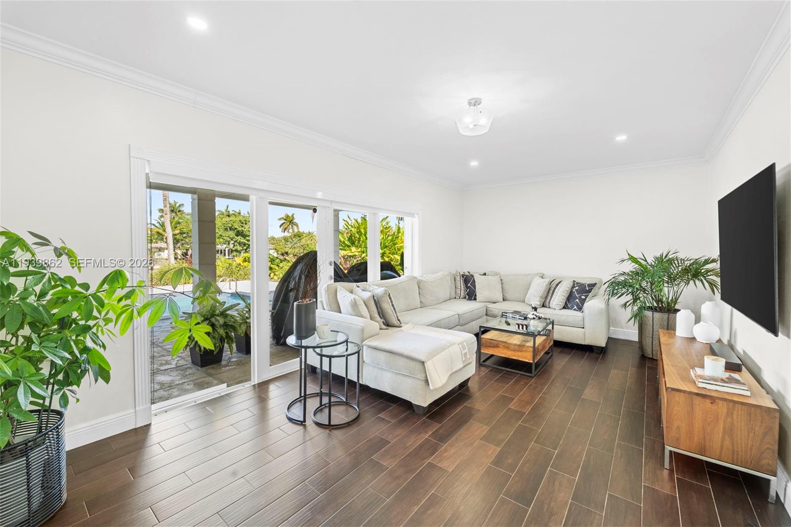 7221 Southwest 110th Terrace Pinecrest, FL 33156 - Photo 11 of 29