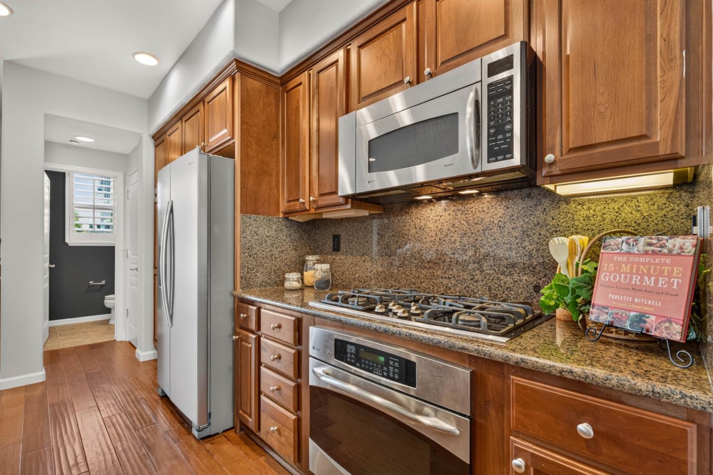 461 Bedford Loop Mountain View, CA 94043 - Photo 16 of 41