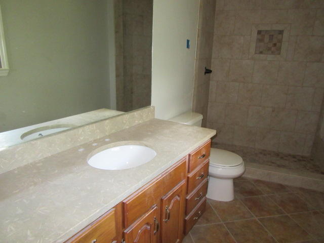466 Post Oak Road Ringgold, GA 30736 - Photo 13 of 28 Master Bath