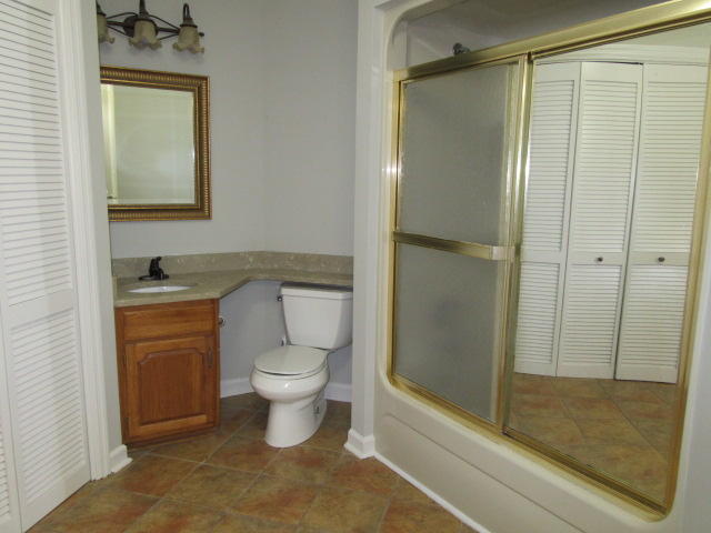 466 Post Oak Road Ringgold, GA 30736 - Photo 19 of 28 Hall Bath