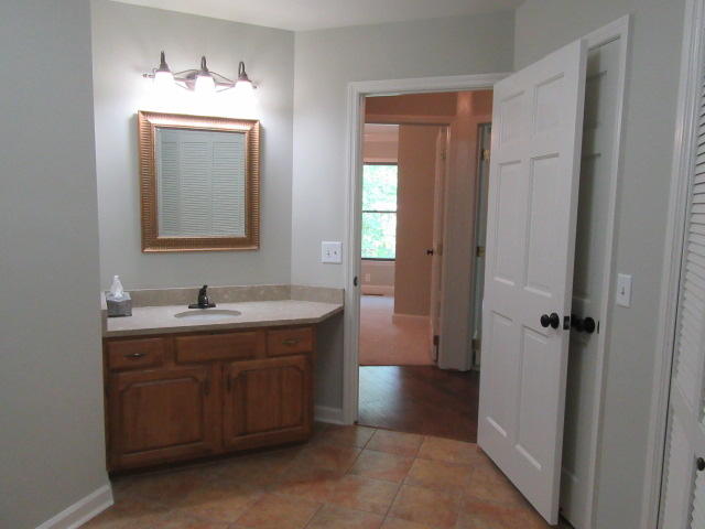 466 Post Oak Road Ringgold, GA 30736 - Photo 20 of 28 Hall Bath