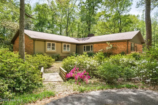 $414,500 | 163 Washington Circle, Wallace, NC 28466
