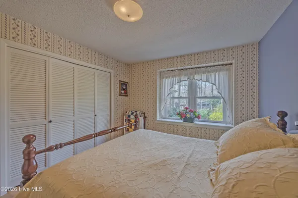 $414,500 | 163 Washington Circle, Wallace, NC 28466