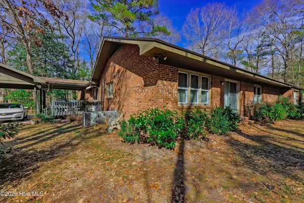$414,500 | 163 Washington Circle, Wallace, NC 28466