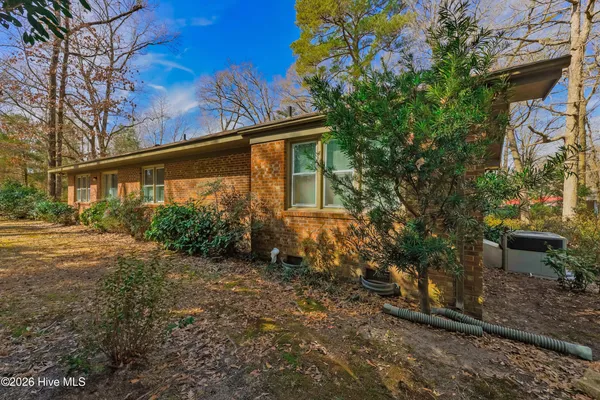 $414,500 | 163 Washington Circle, Wallace, NC 28466