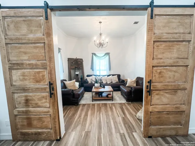 $309,999 | 21620 Farm To Market Road 887, Gillett, TX 78116