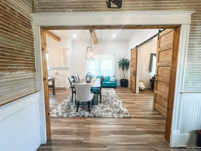 $309,999 | 21620 Farm To Market Road 887, Gillett, TX 78116